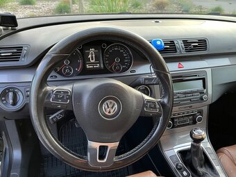 Predam Passat B6 1.6TDI - 9