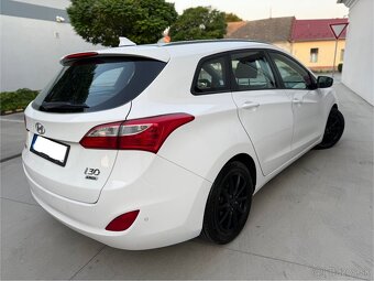 Hyundai i30 1.4 crdi model 2013 - 9