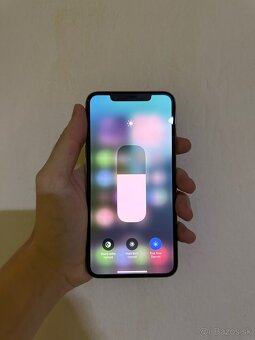 iPhone 11 Pro Max Gold - 64gb - 9
