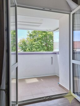 Prenájom, zariadený 1i byt s veľkým balkónom Žiar n/Hronom - 9