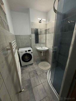 HZ-23 Na prenájom celkom zariadený 2 izbový byt v Komárne - 9