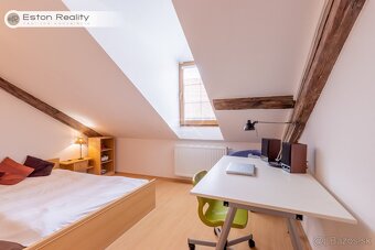 Veľkometrážny byt 131,22 m2 - rozdelený na 3 izb a 2 izb byt - 9