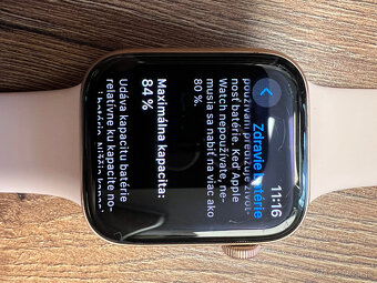 Apple Watch SE (2022) - 9