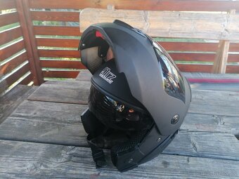 Predám moto helmu - 9