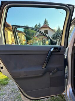 Predám VW Polo 1.4 benzín, 55 kW, 2002 🚗 - 9
