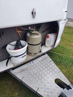 Predám Karavan DETHLEFFS CAMPER 510 r.v.2000 - 9