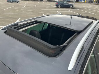 Škoda Superb Combi 2.0 TDI Style DSG - TOP stav - 9