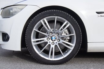 BMW E92 330d xDrive 180kw AT/6 2010 - 9