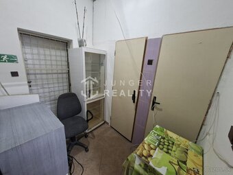 Exkluzívne – Na predaj obchodný priestor v Lubeníku - 9