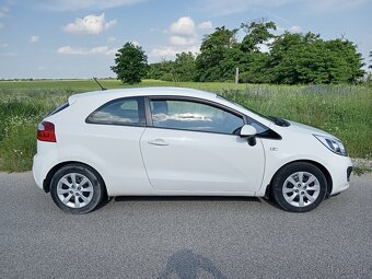 Kia Rio, 1.4 CRDI STK do 09/2026 Vyborny stav - 9