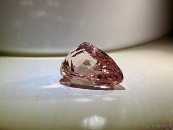 Investičný kunzit 18.38 ct VVS - 9