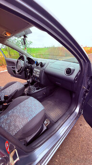 Ford Fiesta 1.25i 55 kW, 2006, 5D, A/C, ťažné, benzín - 9