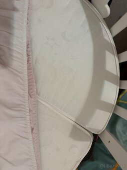 Rastúca houpajúca srdiečková postielka biela - 9