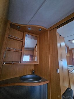 Obytný príves LMC 560, predstan, poschodové postele, 1500 kg - 9