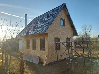 DREVENÝ SKELET - CHATY,GARÁŽE, PRÍSTREŠKY - 9