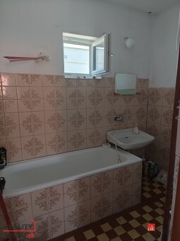 Na predaj rodinný dom, Kolta - 9