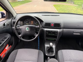 Škoda Octavia Combi 1.9 TDi PD 4x4 SuisseIceHockey Xenon ESP - 9