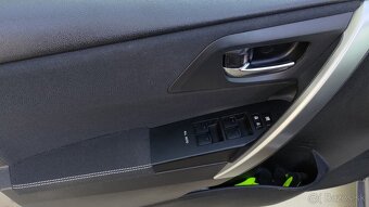 Toyota Auris Hybrid LPG Touring Sports Active Comfort - 9