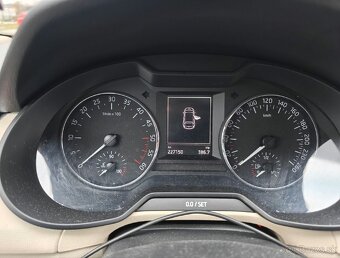 Škoda Octavia Combi 2.0 TDI 110 kW - 9