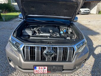 TOYOTA LAND CRUISER - 2.8l,4x4, 204k, Automat, V ZÁRUKE - 9