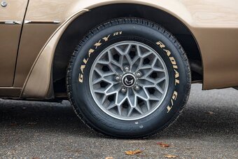 Pontiac Firebird  1977 - 9