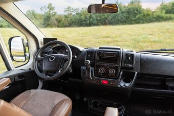 Prenájom Autokaravanu Etrusco T6900 DB - 9