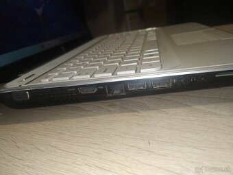 HP. 15,6“ LED. Nový SSD 256 GB. Grafika 2 GB. Nová baterka. - 9