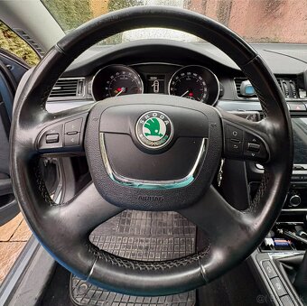 Škoda Superb Combi 1.6 Greenline - 9