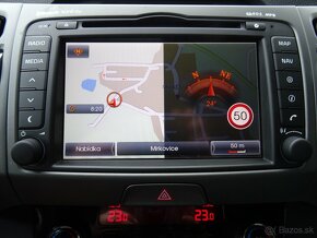 Kia Sportage 1,7 CRDi 85 kW 2x sada alu kol, pěkná výbava - 9