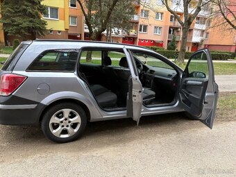 Opel Astra ST 1.6 MPI 77kW - 9