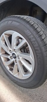 TUSCON 1.7 CRDi 16V - 9
