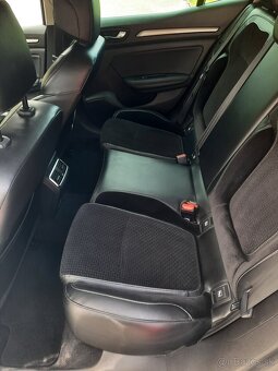 Renault Megane IV 1.2 TCe - 9