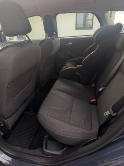 Predám Ford FOCUS 1.6 TDCi 85 kw 2013 - 9