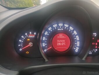 Kia Sportage 1.7crdi 85kw - 9