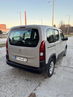 Peugeot rifter - 9