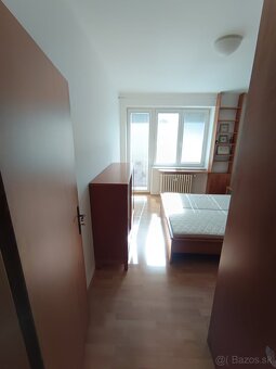 Prenajom trojizbovy byt Bratislava-Ružinov - 9