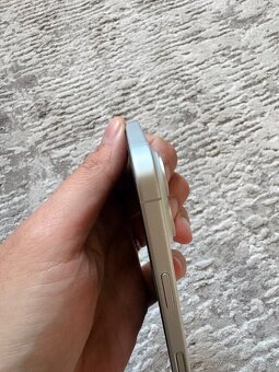 Apple iPhone 16 White - 9