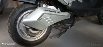 Elektrický skúter Akumoto 600 L85 - 9