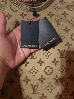 Louis Vuitton - 9
