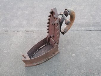 Predám starožitná žehlička - 9