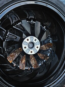 Letní alu kola Helix 19" Škoda Superb 235/40 R19 - 9