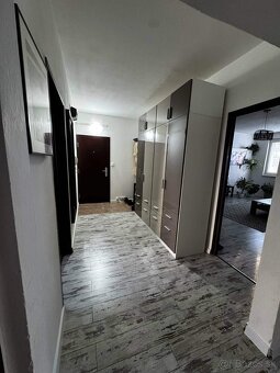 Na prenájom 3-izbový byt - Vráble - 9