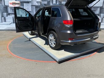 Jeep Grand Cherokee 3.0CRD, SUMMIT, ČR, DPH - 9