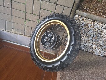 Diely Yamaha XT 600 - 9