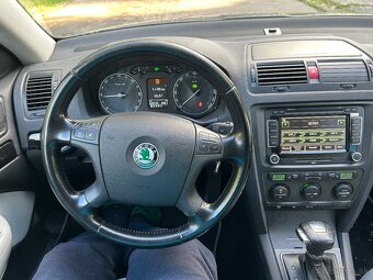 Škoda Octavia 2 Laurin & Klement 2.0 TDI Dsg automat - 9