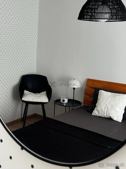 Na prenájom 2-izbovy krásny byt s rezidenčným parkovaním - 9