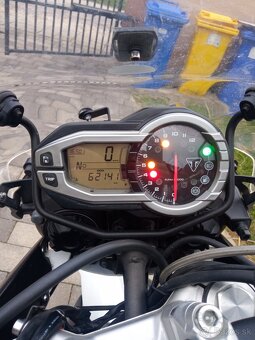 Triumph tiger 800 xr - 9
