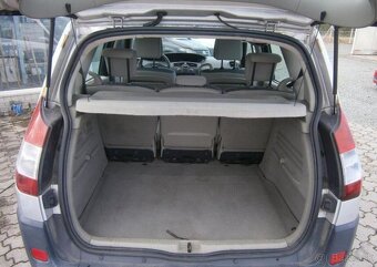 Renault Scénic 1.6i serviska benzín manuál 83 kw - 9