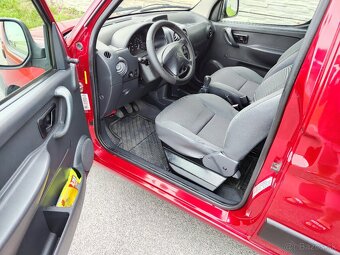 Citroen Berlingo 1.4 benzín 2009 - 9