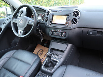Volkswagen Tiguan 2.0 TDi 2013 4x4 Highline Kamera Panorama - 9